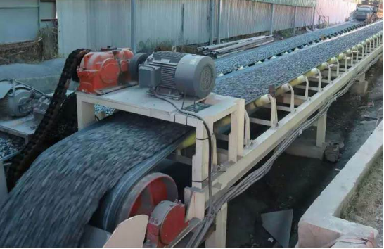 皮帶輸送機的結(jié)構(gòu) 皮帶輸送機的結(jié)構(gòu)