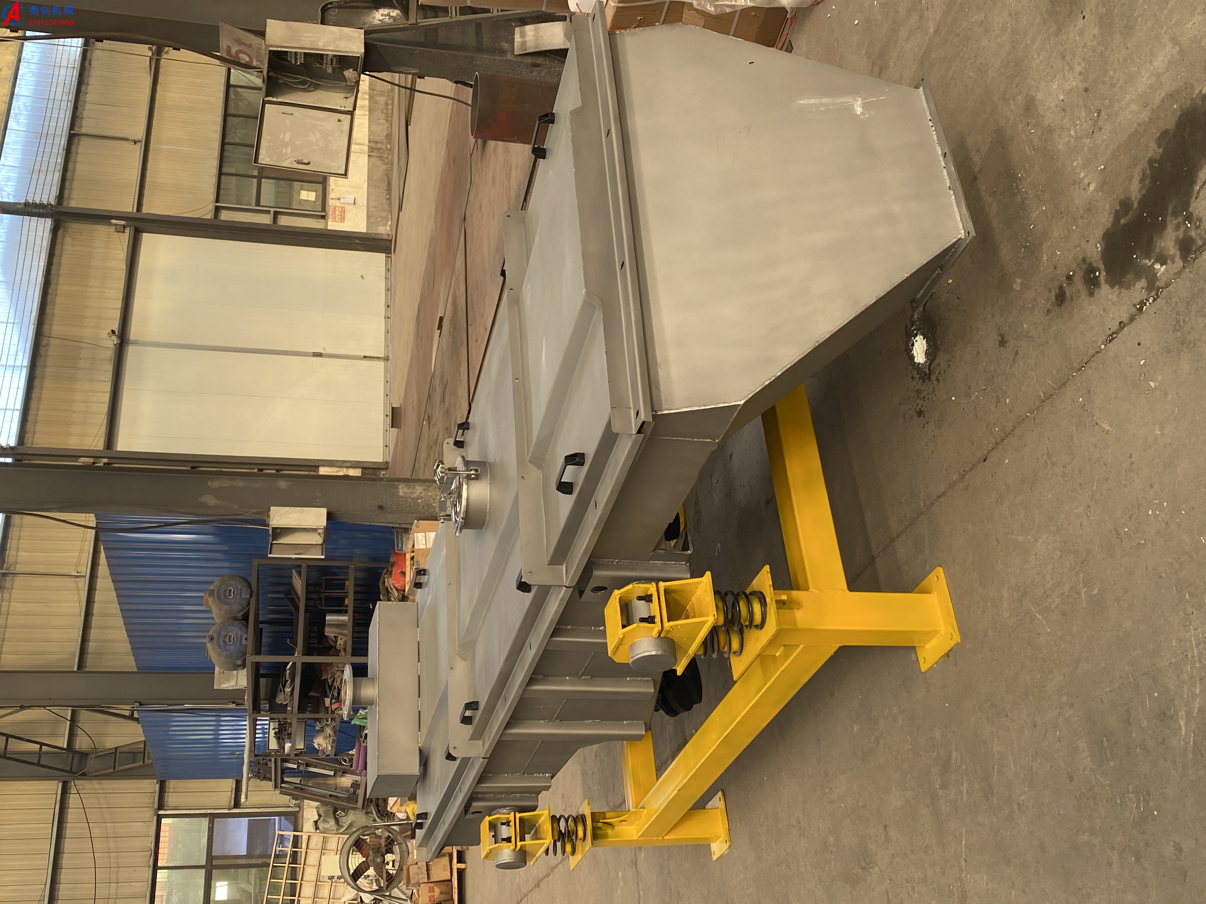 多行業通吃！直線振動篩：食品 / 化工 / 礦業干式物料篩分神器